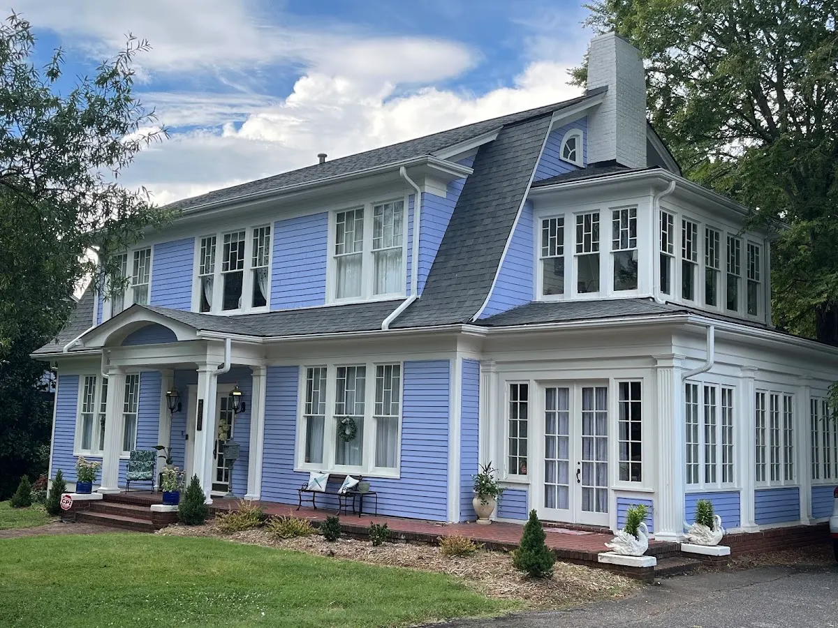 The Dragonfly Inn - Hickory NC