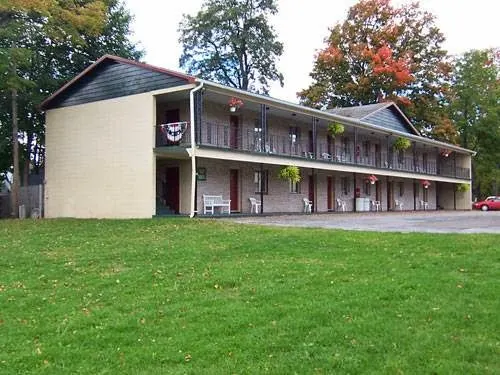 Park-Lake Motel