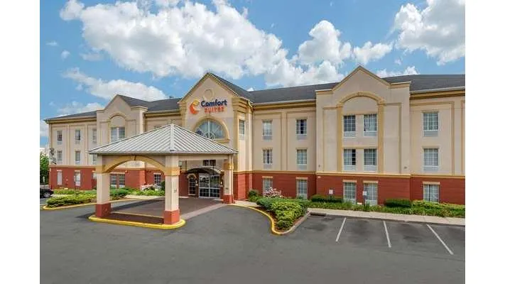 Comfort Suites Newark - Harrison