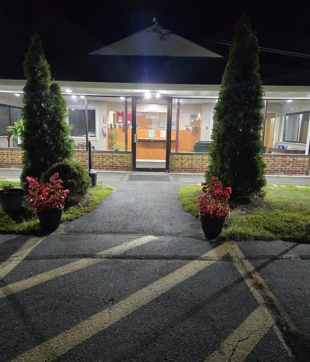 Nashoba Valley Inn & Suites