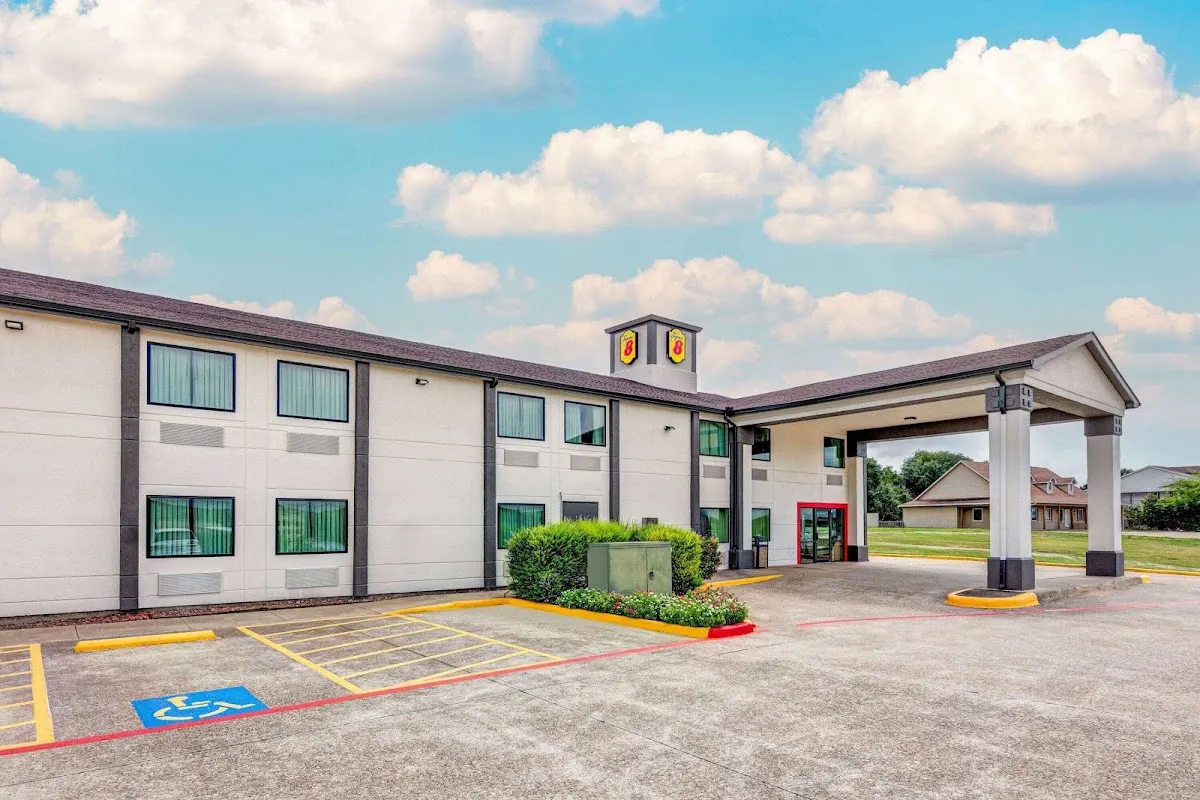 Super 8 by Wyndham Waxahachie TX