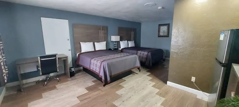HOTEL BLUE