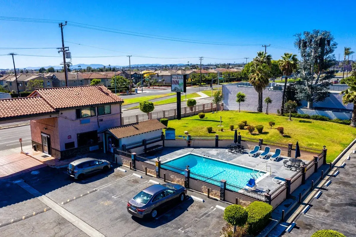 Sea Rock Inn - Los Angeles