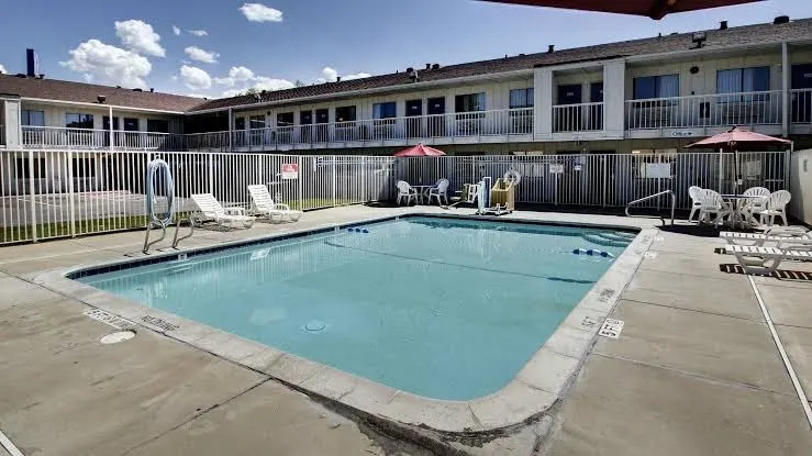 Super 8 by Wyndham Woods Cross/Salt Lake City North