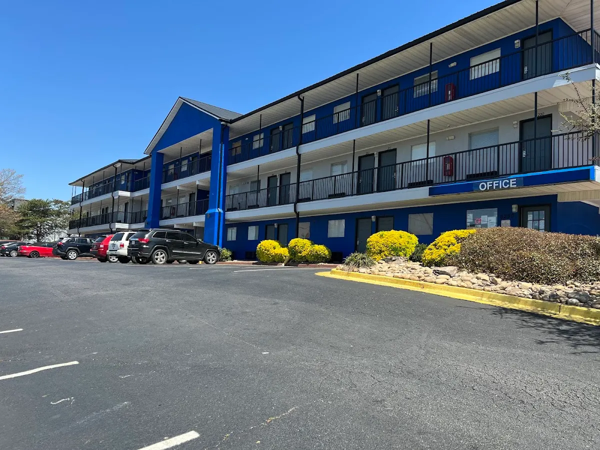 Live In Lodge Extended Stay
