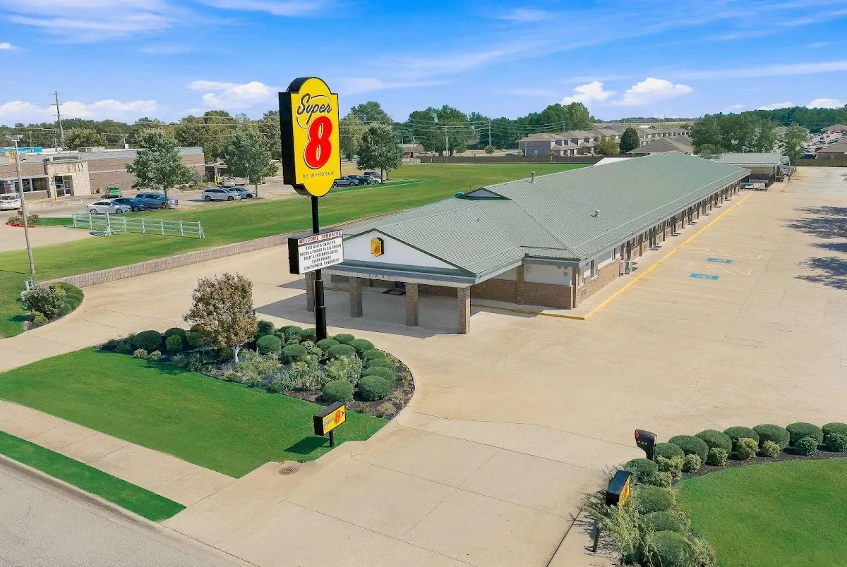 Super 8 by Wyndham Siloam Springs