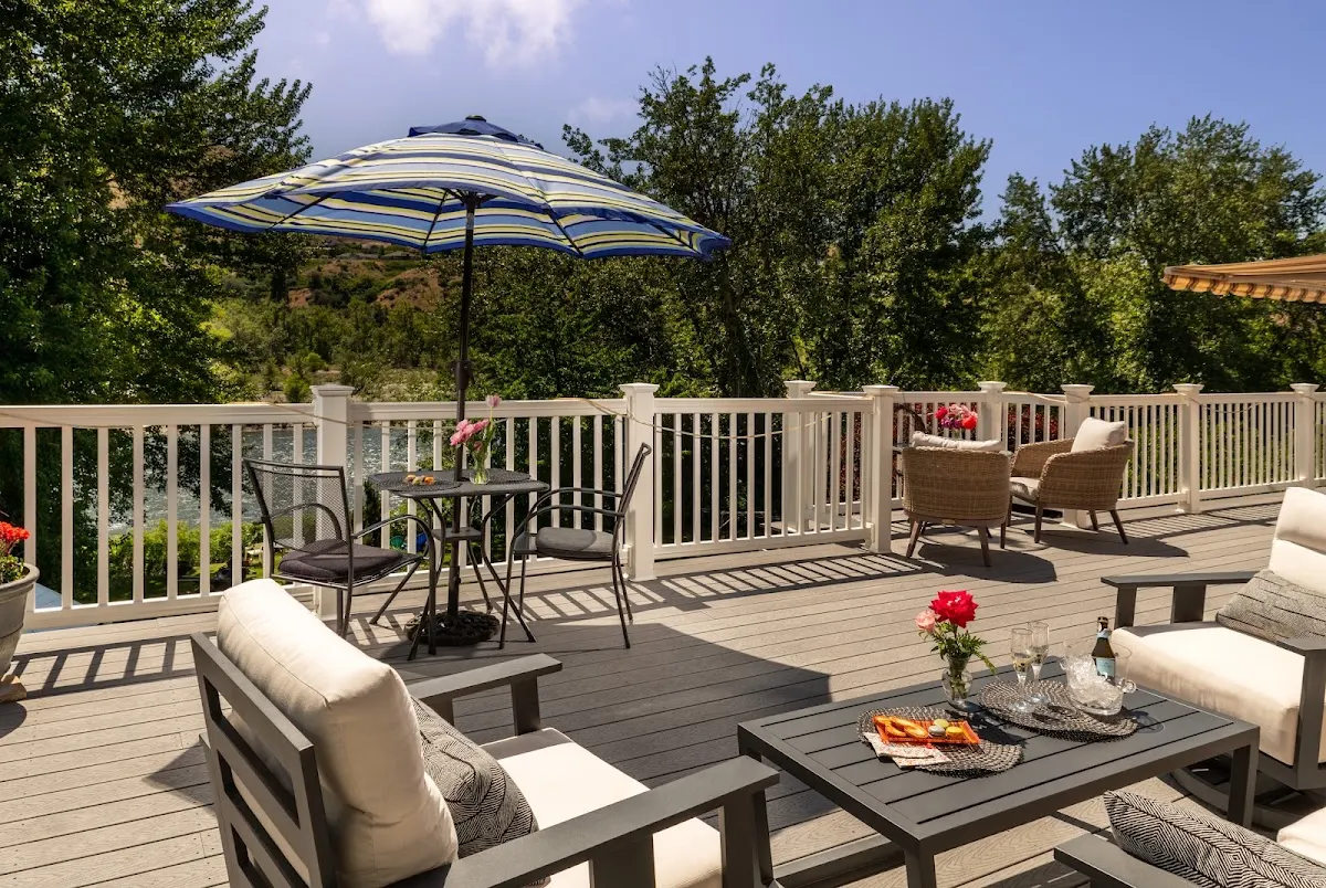 Warm Springs Inn & Winery