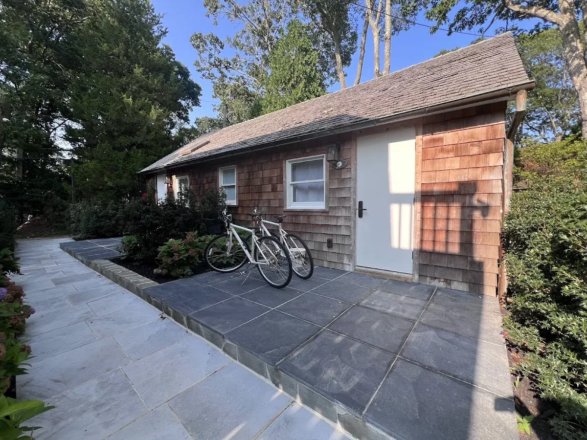 Wainscott Woods Retreat