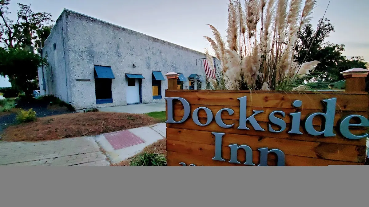 Darien Dockside Inn