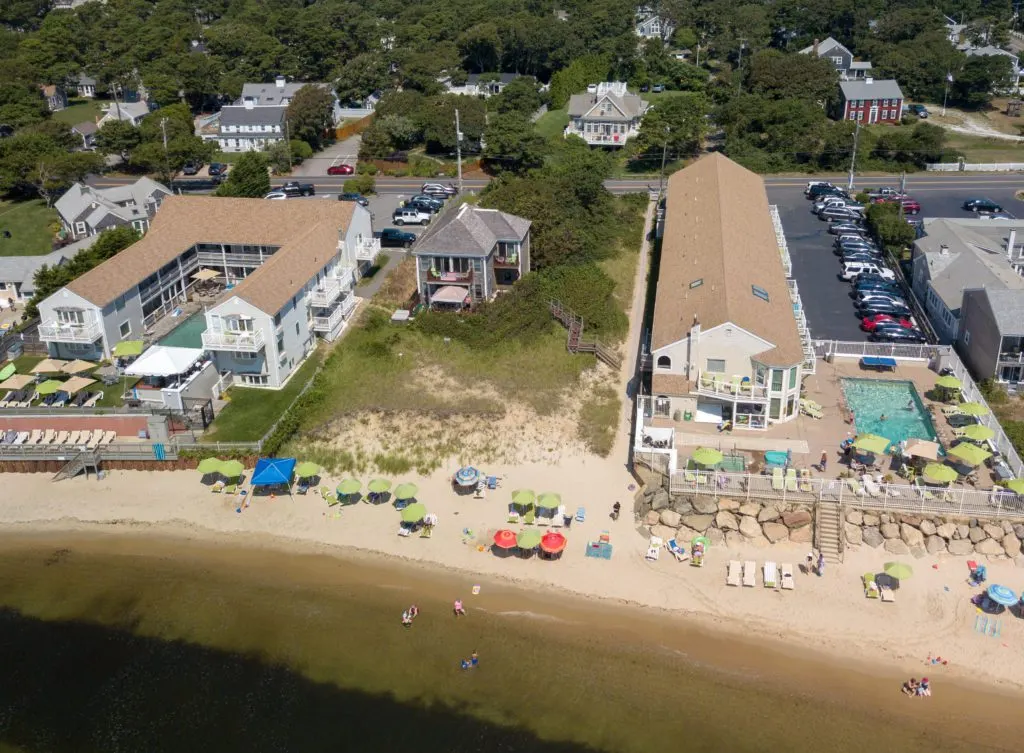 The Corsair & Cross Rip Oceanfront Resort