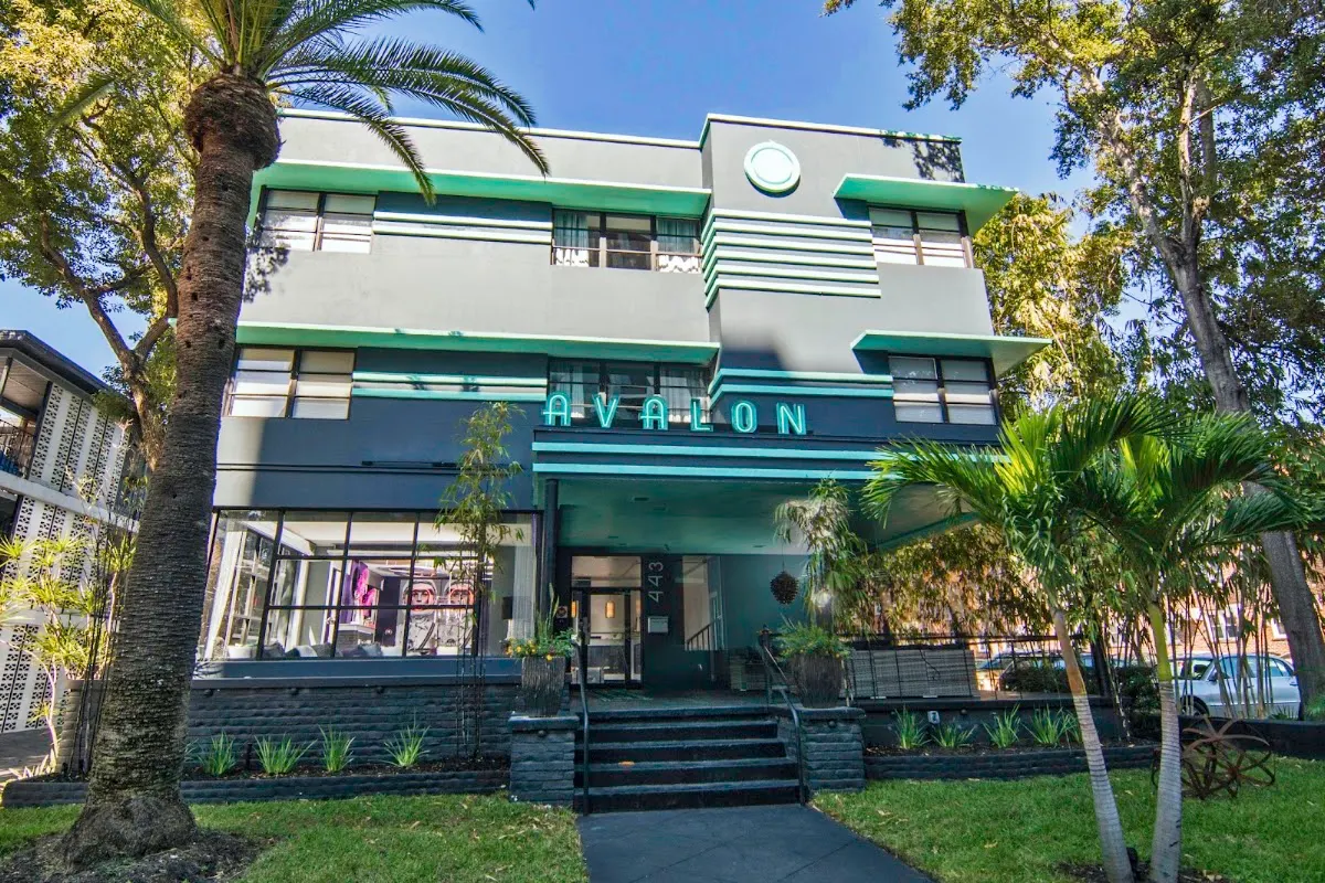 Avalon Hotel St. Petersburg / Downtown