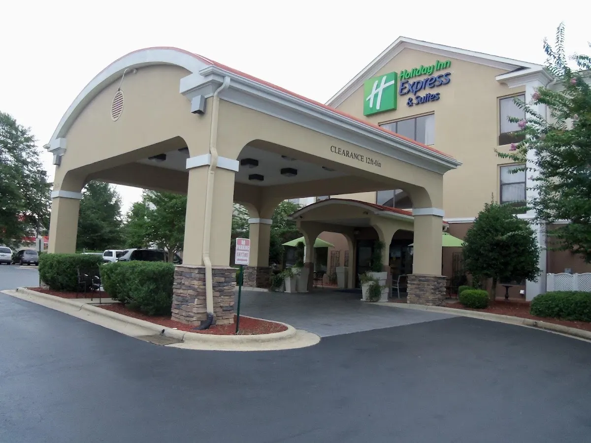 Holiday Inn Express & Suites Sanford by IHG