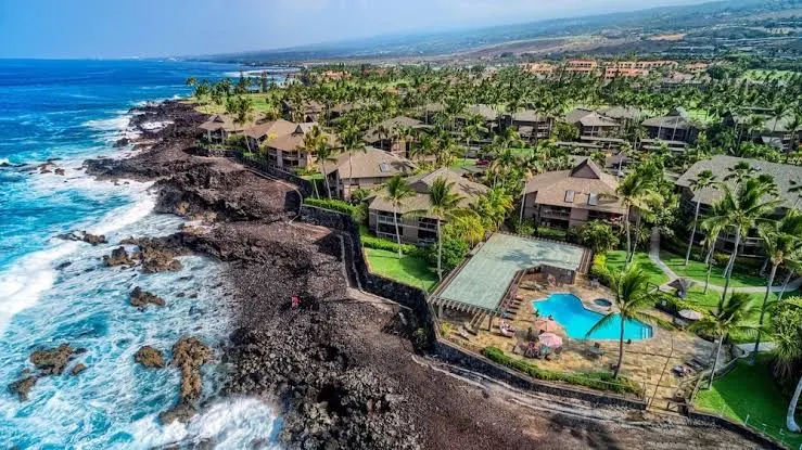 Kanaloa at Kona
