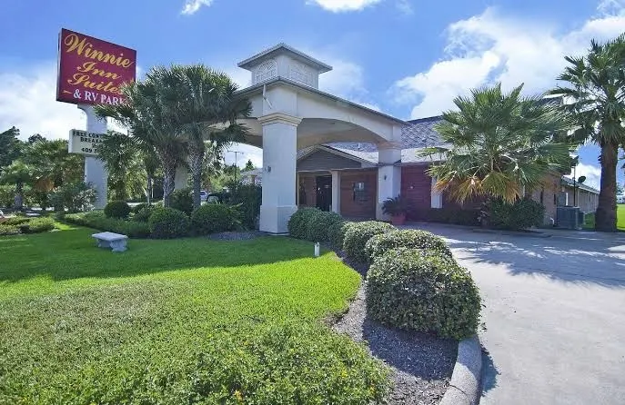 Winnie Inn Suites & RV Park