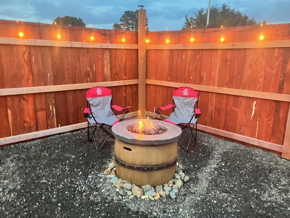 Fireside Inn and Saloon