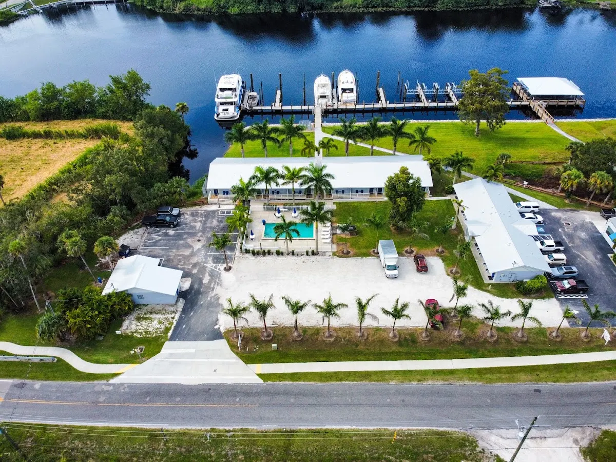 The Inn at LaBelle Yacht Club