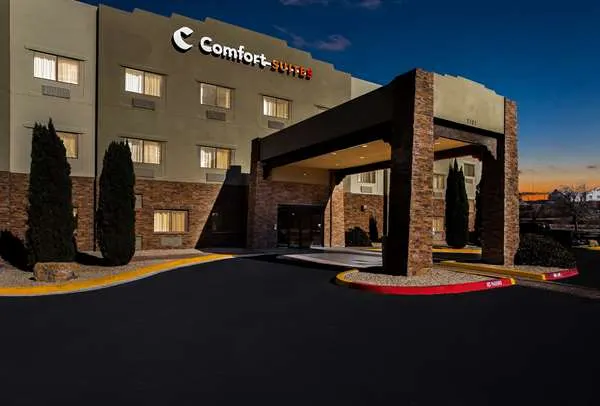 Comfort Suites University