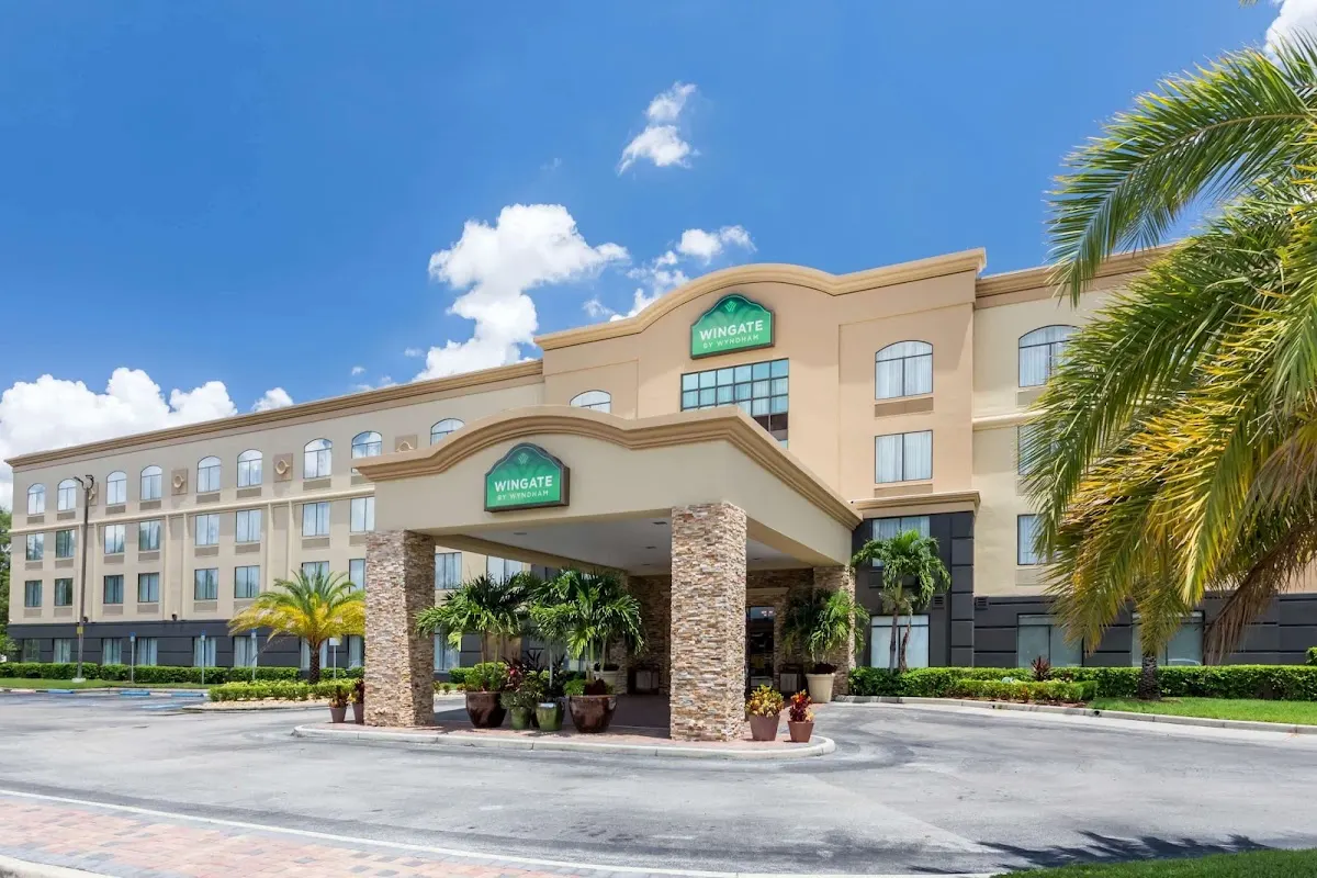 Wingate by Wyndham Universal Studios & Convention Center