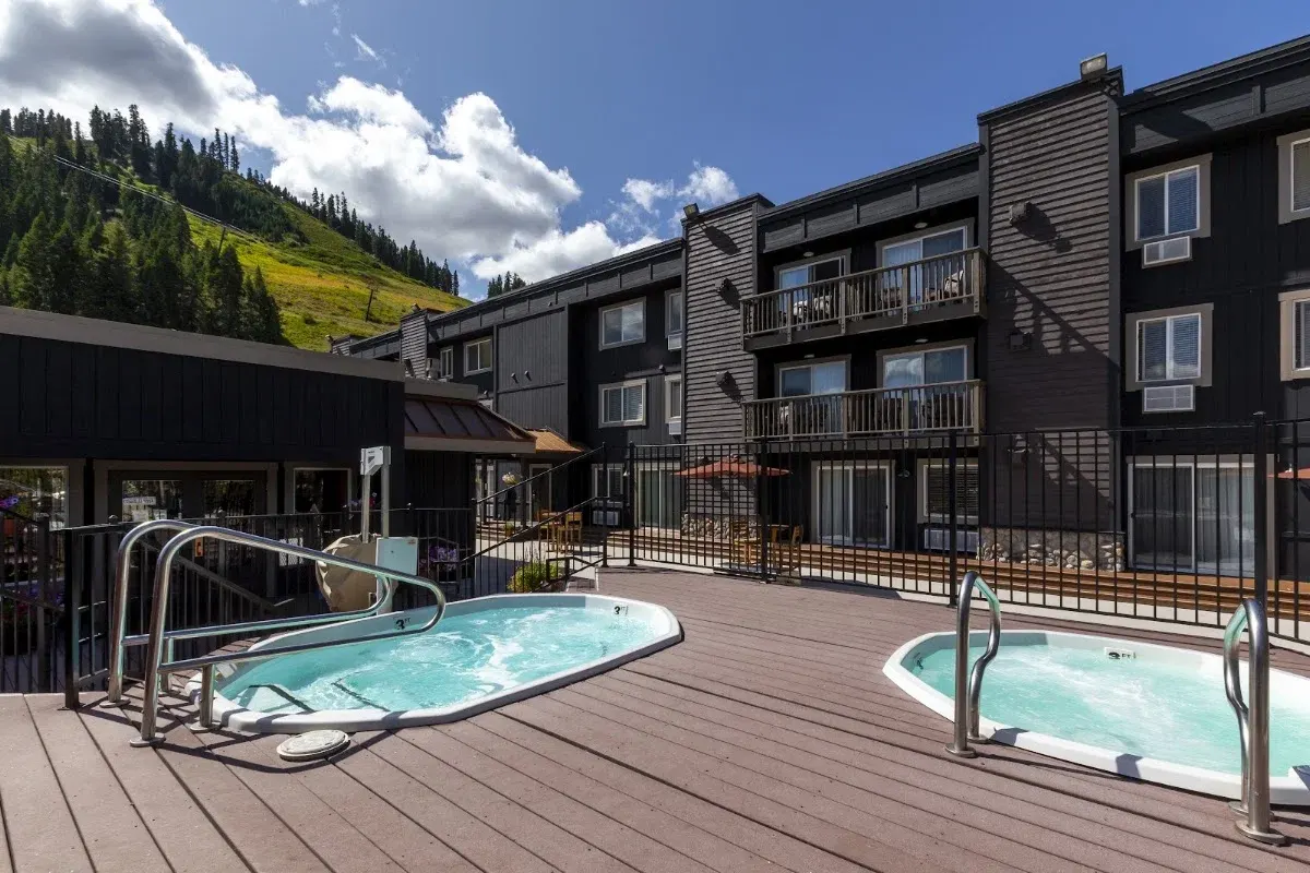 Red Wolf Lodge at Olympic Valley