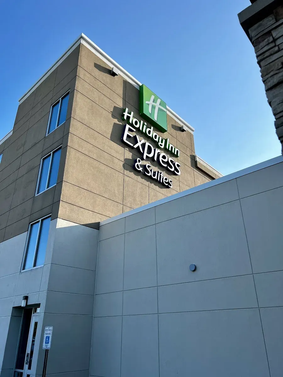 Holiday Inn Express & Suites Ludington by IHG