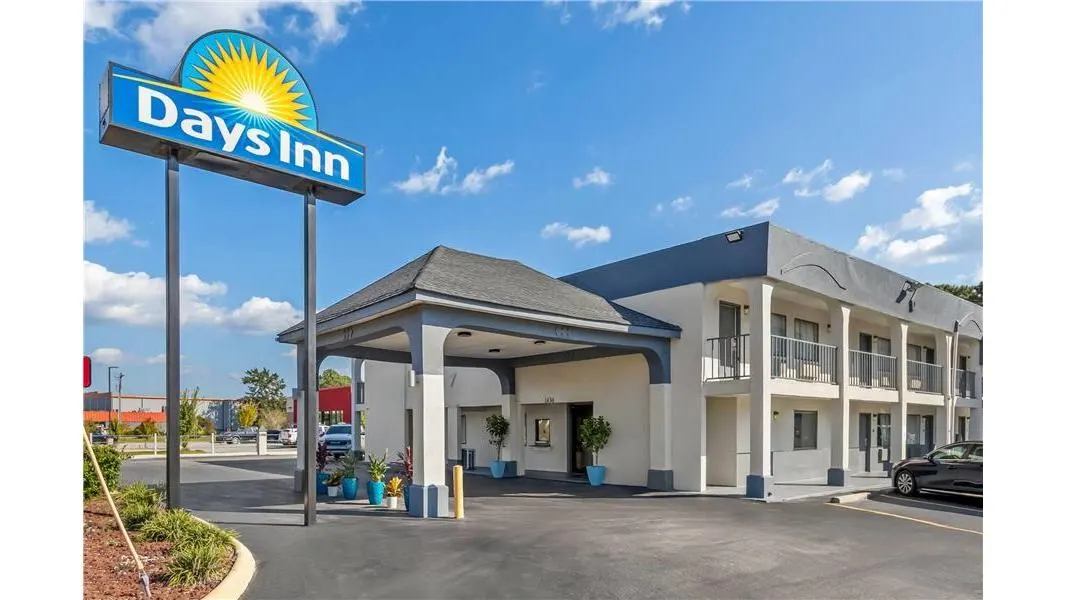 Days Inn by Wyndham Goose Creek