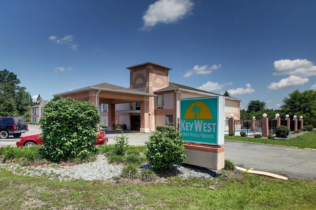 Key West Inn - Baxley