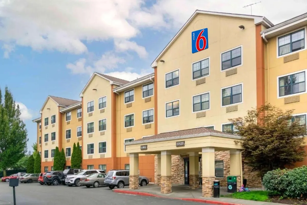 Motel 6 Suites Seattle Kent, WA