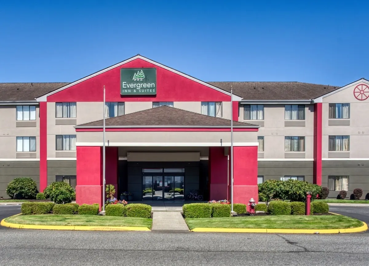 Evergreen Inn & Suites, Monroe