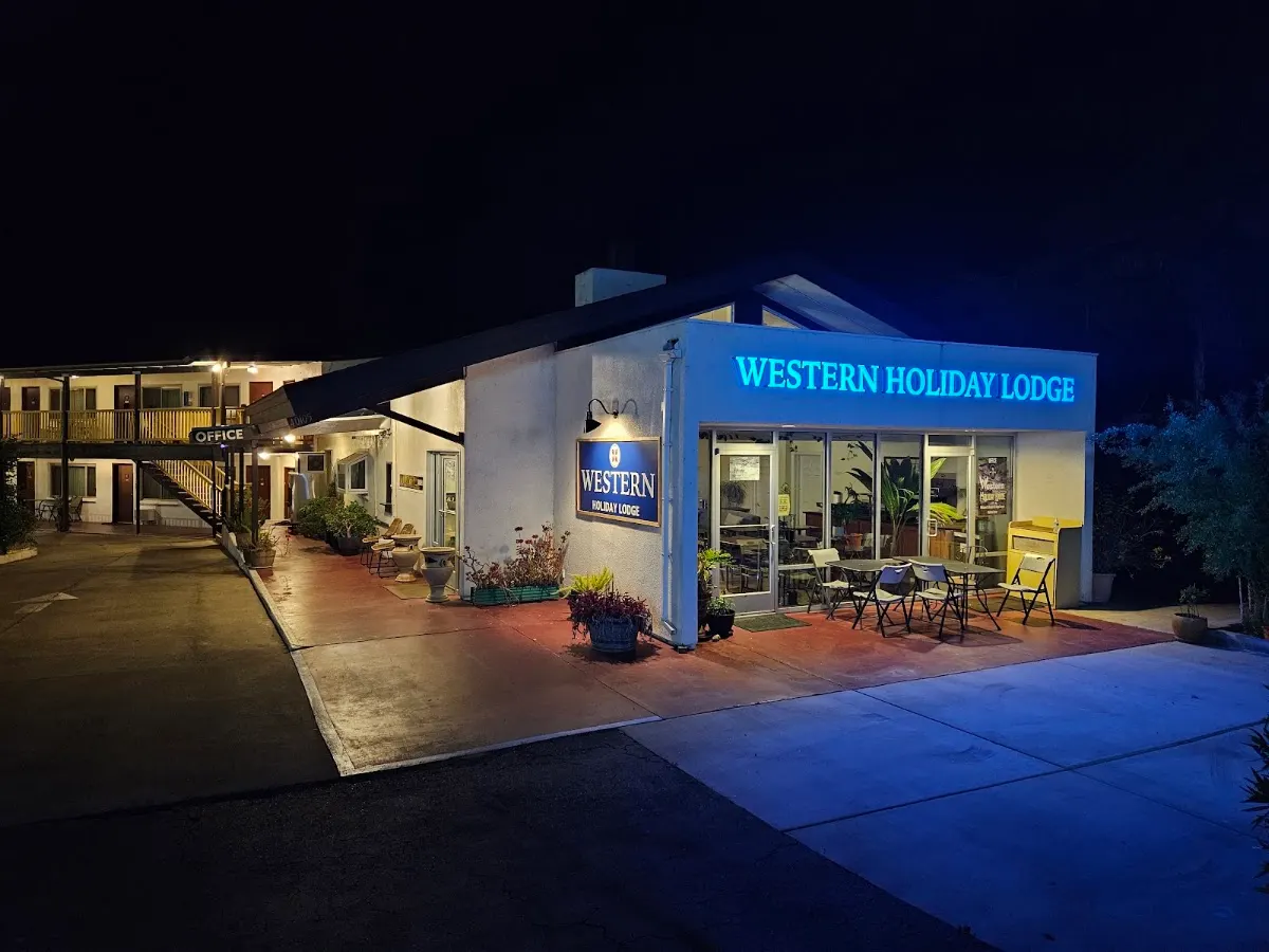 Western Holiday Lodge