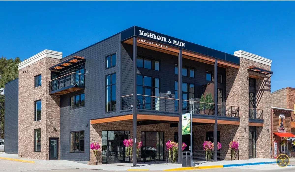 McGregor & Main | Luxury Lofts