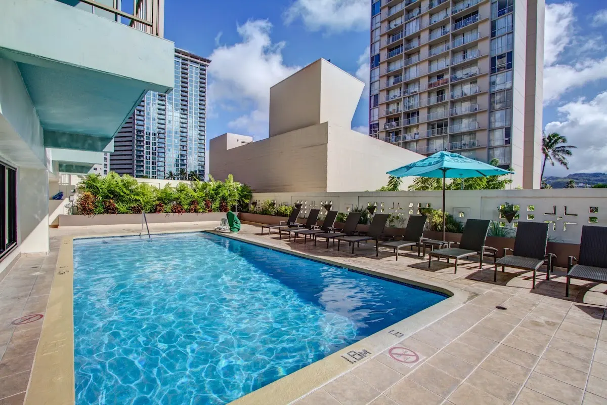 DoubleTree by Hilton Alana - Waikiki Beach