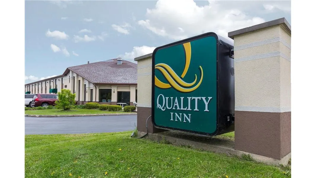 Quality Inn Sycamore - DeKalb