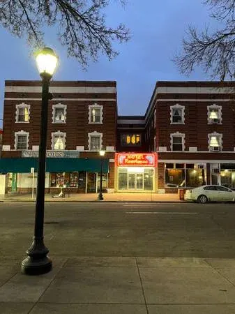 Newhouse Hotel