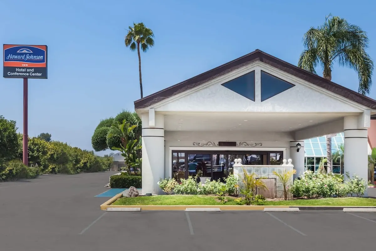 Howard Johnson by Wyndham Fullerton Anaheim Conference Cntr