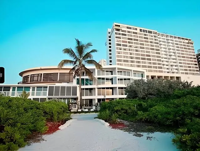 Castle Beach club apartments