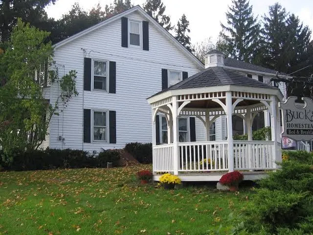 Buck's Homestead Bed and Breakfast