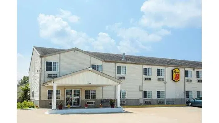 Super 8 by Wyndham Sweet Springs