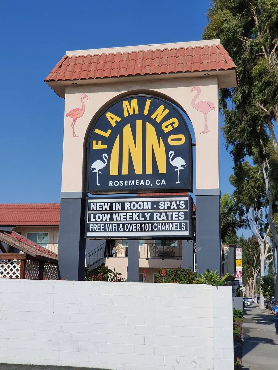 Flamingo Inn