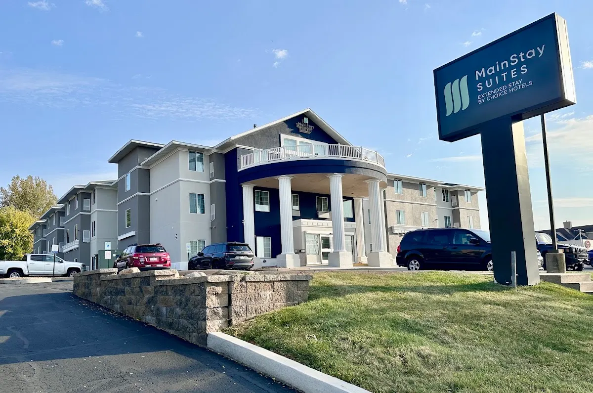 MainStay Suites Madison Airport