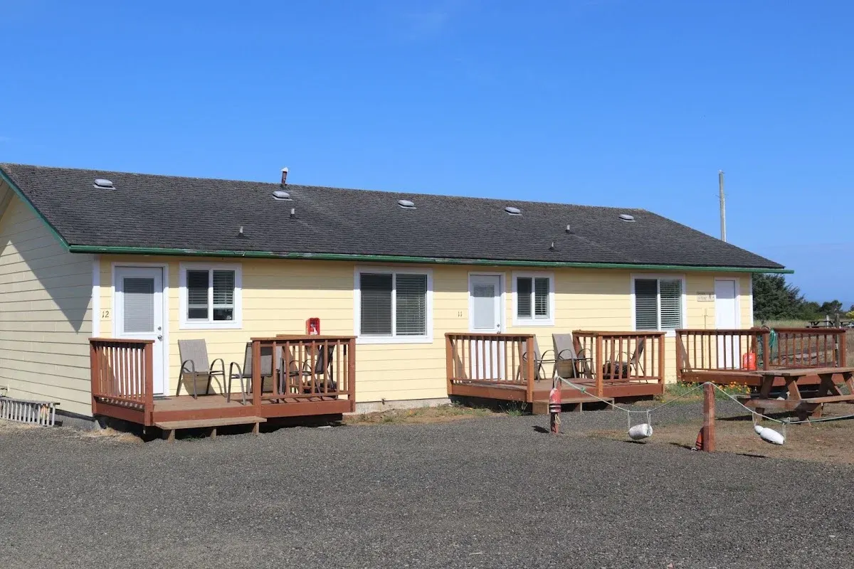 The Lowtide Motel