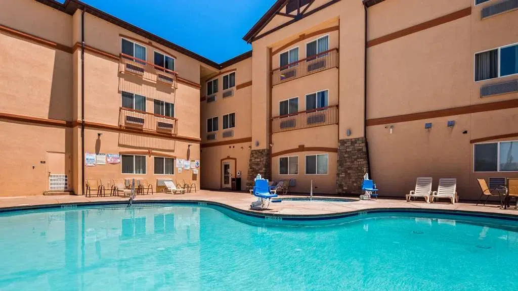 Best Western Plus Zion West Hotel