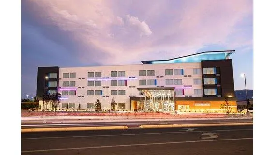 Aloft by Marriott Reno-Tahoe International Airport