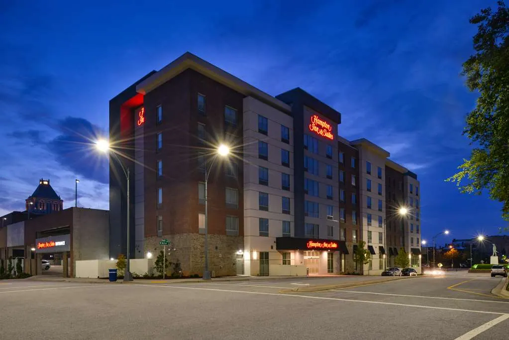Hampton Inn & Suites Greensboro Downtown