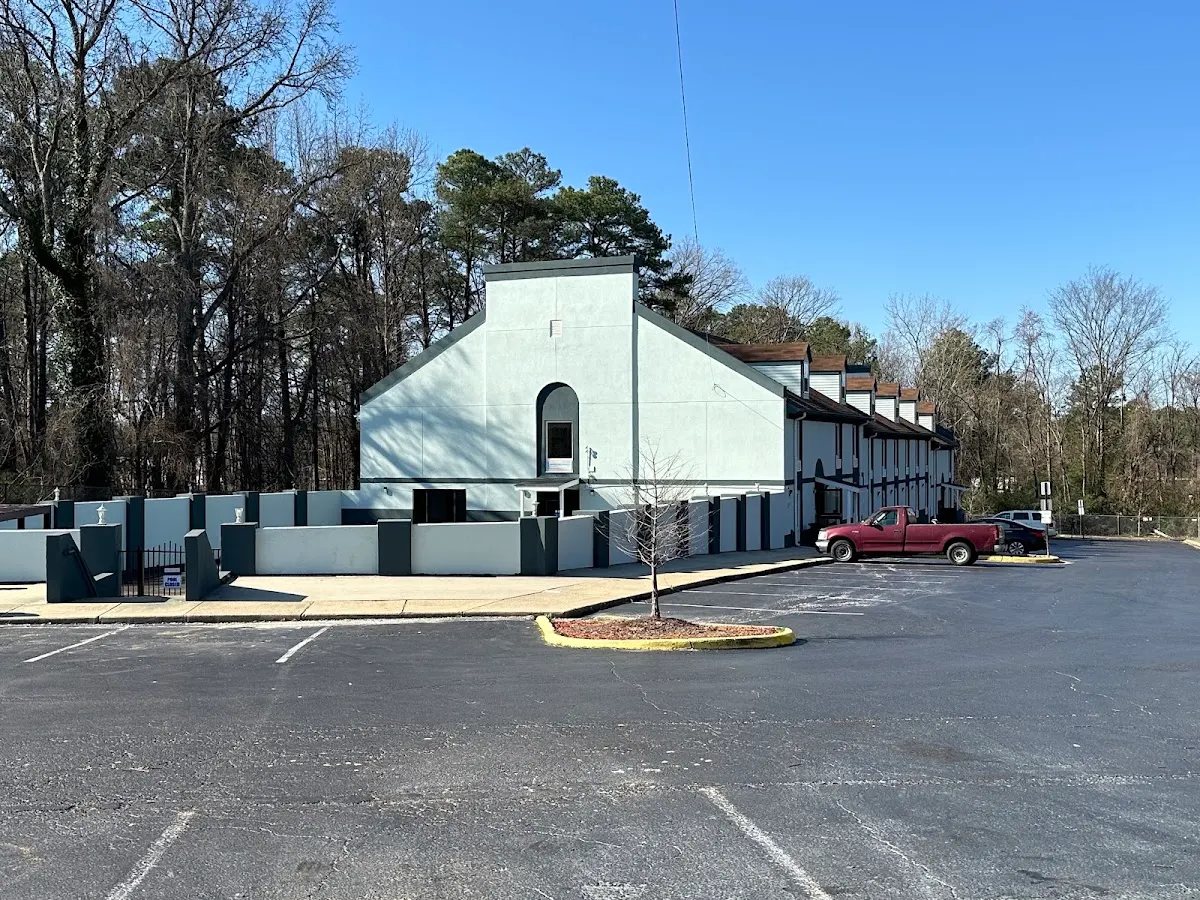 HomeTowne Studios Richmond, VA – W Broad St