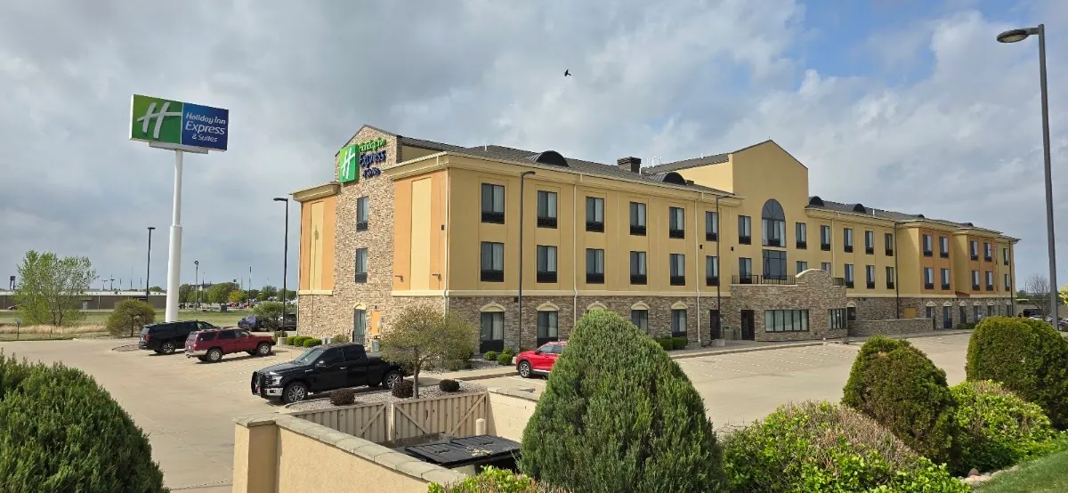 Holiday Inn Express & Suites Hays, an IHG Hotel