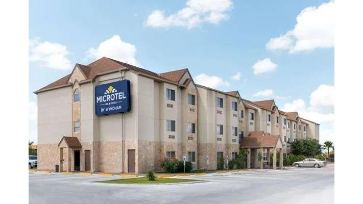 Microtel Inn & Suites by Wyndham Eagle Pass
