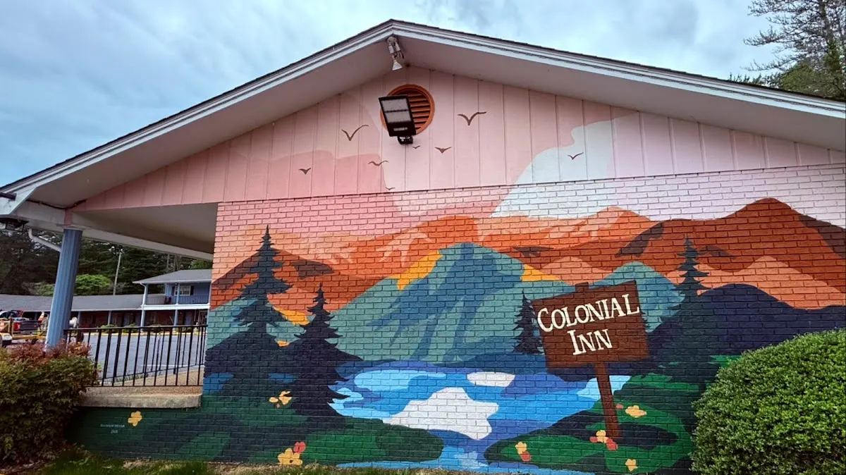 Colonial Inn