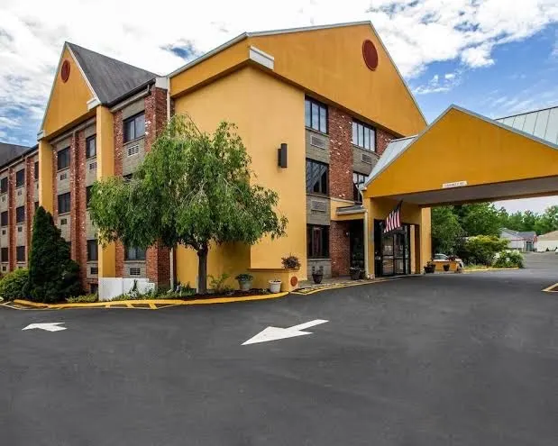 Cromwell Inn 111 Berlin Rd, Cromwell, CT 06416, United States