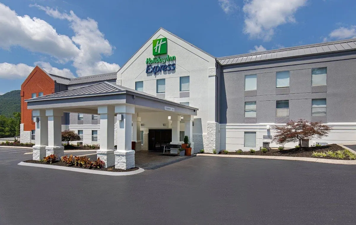 Holiday Inn Express & Suites Kimball by IHG