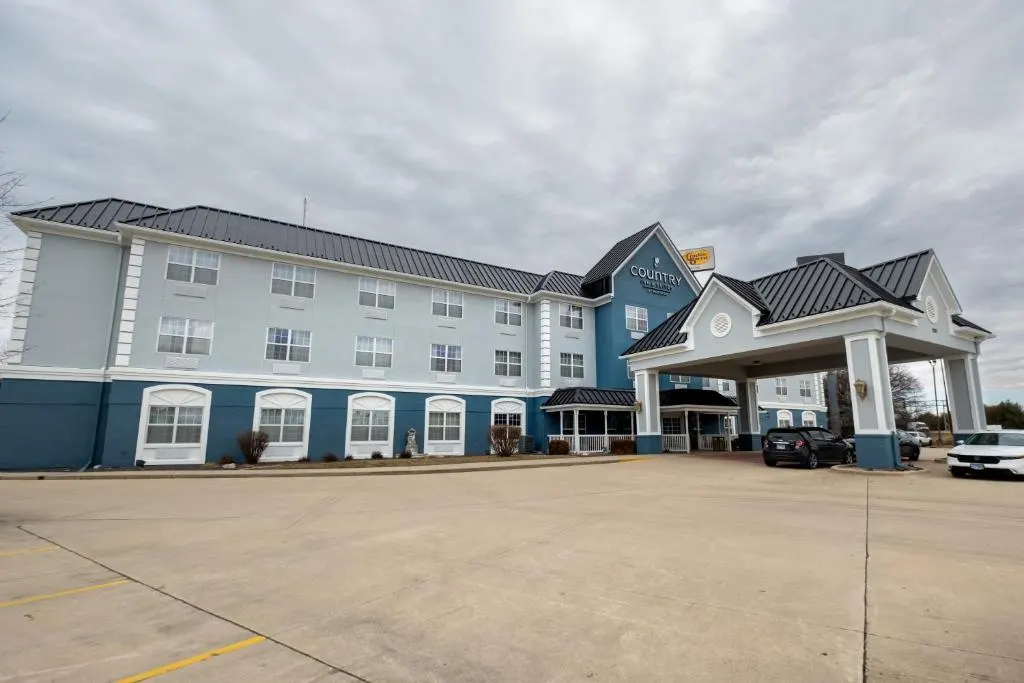 Country Inn & Suites by Radisson, Effingham, IL